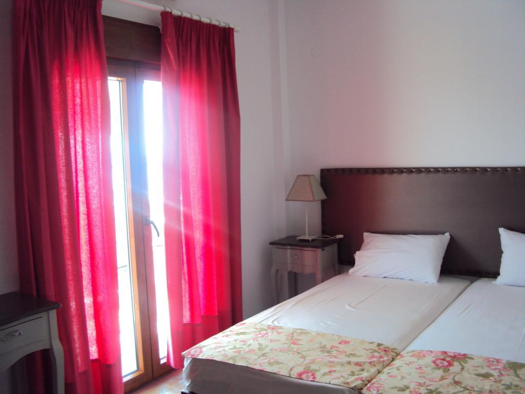 אואוראנואופולי Emmeleia Accommodation By Maria Riga חדר תמונה